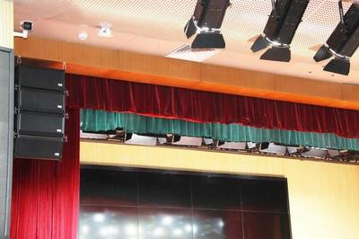 音響設(shè)備在舞臺上的藝術(shù)表現(xiàn)與北京舞臺設(shè)備租賃服務(wù)的重要性